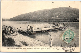 78 POISSY - Construction D'un Bateau Par Le Genie. - Poissy