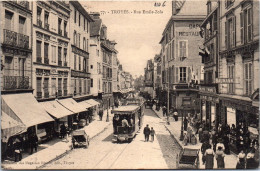 10 TROYES - Vue Sur La Rue Emile Zola (tramway) - Troyes