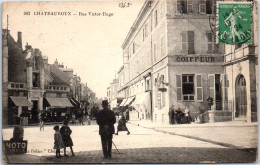 36 CHATEAUROUX - La Rue Victor Hugo. - Chateauroux