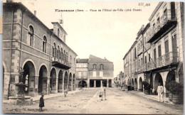 32 FLEURANCE - La Place De L'hotel De Ville Cote Ouest. - Other & Unclassified