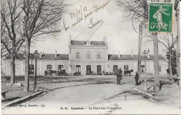 86 - LOUDUN - Gare Des Voyageurs - Loudun