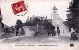 76 - Seine Maritime - ETRETAT - L Eglise Et L Avenue De La Gare - Calvaire - Etretat