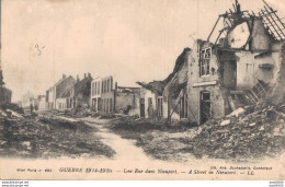 BELGIQUE UNE RUE DANS NIEUPORT - War 1914-18