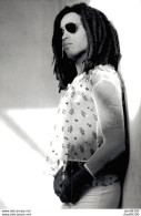 PHOTO 15 X 10 CMS LENNY KRAVITZ - Personalidades Famosas