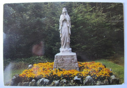 BELGIQUE - NAMUR - YVOIR - Institut Notre-Dame De Lourdes - Un Coin Du Parc - Yvoir