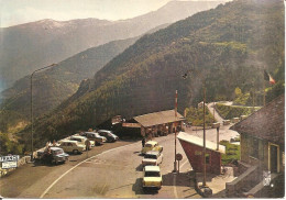 COL DE TENDE (06) à La Frontière Franco-Italienne (Nombreuses Voitures)  CPSM  GF - Andere & Zonder Classificatie