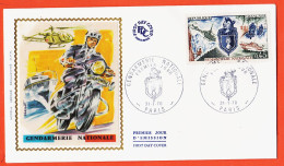 31078  / ⭐ (•◡•) FDC Soie ◉ Gendarmerie Nationale Par CHESNOT ◉ 1er Jour Emission PARIS 31 Janvier 1970 ◉ F.D.C  - 1970-1979