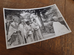 MAENNER In DEUTSCHLAND DAZUMAL - PRIESTER Bei UMZUG - PFARRER PASTOR - KIRCHE - MEN Of COLOUR - INDIEN CHINA ? - Anonieme Personen