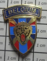 912c Pin's Pins / Beau Et Rare / MILITARIA / BELGIUM BELGIQUE TETE DE LION Troupes D'élite - Army