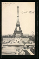 AK Paris, La Tour Eiffel, Eiffelturm Mit Kutschen Und Wasser  - Sonstige & Ohne Zuordnung