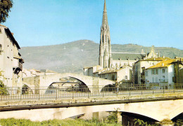 12 - Saint Affrique - Les Ponts Sur La Sorgue Dominés Par Le Clocher De L'Eglise - Saint Affrique