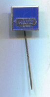 HATZ Diesel - Diesel Engine German Mechanical Engineering, Vintage Pin Badge Abzeichen - Other & Unclassified