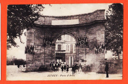 31710 / ISTRES (13) Porte D' ARLES à Ses Hotes 1917 à Fernand VALLAS Pierre Plate Thiers / Collection L.A - Istres
