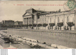 D31  TOULOUSE  École Des Beaux Arts Et Entrée De L'Église De La Daurade - Toulouse