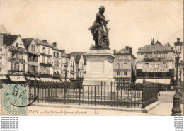 D60  BEAUVAIS  La Statue De Jeanne Hachette  ..... - Beauvais