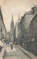 QUIMPER : LA RUE KEREOU - Quimper