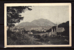 Lourdes - La Basilique Et La Ville - Lourdes