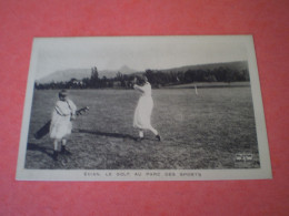 2 Personnes Sur Le Golf, Evian  Parc Des Sports, Collection De La Source Cachat - Golf