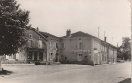 57 - LIOCOURT - Place Et Route Nationale - Café, épicerie  (CPSM Petit Modèle) - Autres & Non Classés