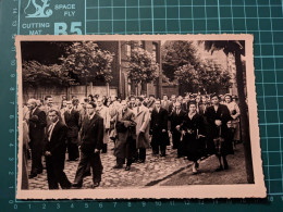 PHOTO 1950 ? FETE DIEU RELIGIEUSE VILLE DU NORD DE LA FRANCE - Europe