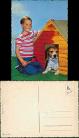 Menschen Soziales Leben & Kinder: Kind Junge Mit Hund In Hundehütte 1970 - Retratos