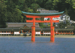 1 AK Japan * Das Tor (Torii) Des Itsukushima-Schreins - Eine Der Bekanntesten Touristenattraktionen Japans - UNESCO Erbe - Otros & Sin Clasificación