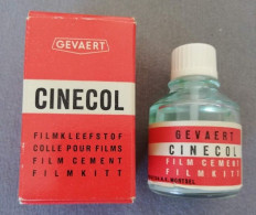 Ancienne Bouteille De Colle Pour Films "Cinecol" De Gevaert (Made In Belgium) - Autres & Non Classés