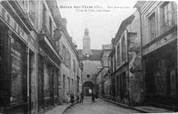 Rue Jeanne D'Arc, Porte De Ville, Coté Ouest - Mehun-sur-Yèvre