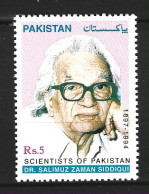 PAKISTAN. N°975 De 1998. Chimiste Salimuz Zaman Siddiqui. - Chemistry