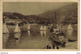 06 MENTON N°333 Le Port Voiliers Départ Régates En 1932 Bateau Avec Passerelle D'embarquement Rudimentaire Des Passagers - Menton