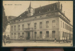 BELFORT HOTEL DE VILLE      ( MES PHOTOS NE SONT PAS JAUNES ) - Belfort - Ciudad