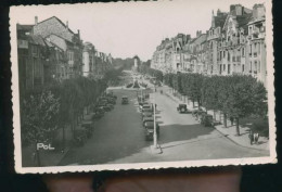 REIMS PLACE D ERLON 1950      ( MES PHOTOS NE SONT PAS JAUNES ) - Sens