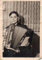 Photo Vintage Paris Snap Shop -garçon Boy Accordéon Accordion - Autres & Non Classés