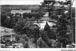 AGKP4-0342-61 - BAGNOLES-DE-L'ORNE - Panorama Sur Le Grand Hotel  - Bagnoles De L'Orne