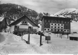 MONTGENEVRE HOTEL LE RELAX ET GENDARMERIE NATIONALE - Autres & Non Classés