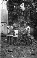 Photo Vintage Paris Snap Shop - Enfant Jouet Jeu Toy Doll Bicyclette - Autres & Non Classés