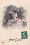 CARTE FANTAISIE . CPA . PORTRAIT JEUNE FEMMES . - Women