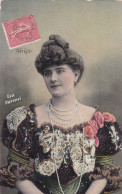 CARTE FANTAISIE . CPA . PORTRAIT JEUNE FEMMES . - Frauen