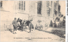 AGUP5-0353-BELGIQUE - FURNES - Cavalerie De Sénégalais Devant L'église - Otros & Sin Clasificación