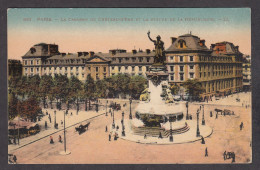 082232/ PARIS, La Caserne Du Château D'Eau Et La Statue De La République - Autres Monuments, édifices