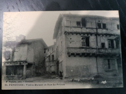 Pérouges Vielles Maison Et Rue Du Prince - Autres & Non Classés