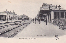 La Gare : Vue Intérieure - Sens