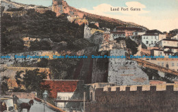 R094943 Land Port Gates. V. B. Cumbo - Monde