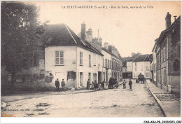 CAR-ABAP8-77-0699 - LA FERTE-GAUCHER - Rue De Paris - Entrée De La Ville - La Ferte Gaucher