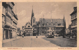 Quedlinburg A.H. Marktplatz Mit Rathaus Glca.1920 #171.783 - Sonstige & Ohne Zuordnung