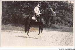 CAR-ABCP6-0520 - HIPPISME - UN CAVALIER - CARTE PHOTO - Hippisme