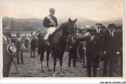 CAR-ABCP6-0514 - HIPPISME - UN CAVALIER - CARTE PHOTO - Hippisme