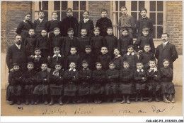 CAR-ABCP11-1044 - ENSEIGNEMENT - GROUPE D'ELEVES GARCONS ET ENSEIGNANTS - CARTE PHOTO  - Escuelas