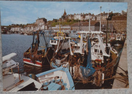 50 Manche CPM Toilée  Granville La Haute Ville Chalutiers Au Port - Granville