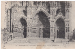 Amiens - La Cathédrale - Portails De La Façade Principale - Amiens